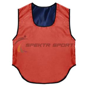 Купить Манишка футбольная двусторонняя Spektr Sport красно-синяя р. 36-40 в Кашине 